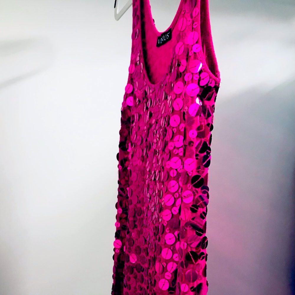 Pink sequin mini dress, perfect for a party/ coxktail